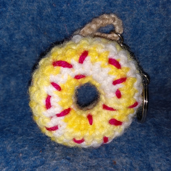 Donut Keychain Sprinkles Backpack Tag HANDCRAFTED Crochet - Picture 2 of 6